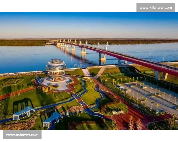 2025 中俄跨境马拉松开跑:一桥连两国 奔跑赴友约 2025 中俄跨境马拉松开跑:一桥连两国 奔跑赴友约